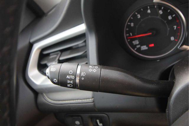 2023 GMC Acadia AWD SLT