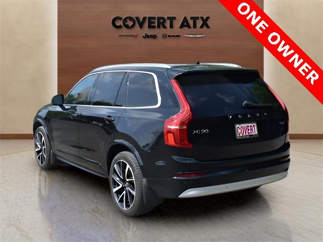 2022 Volvo XC90 T6 Momentum 7 Passenger