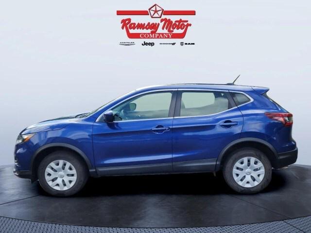 2020 Nissan Rogue Sport S FWD Xtronic CVT