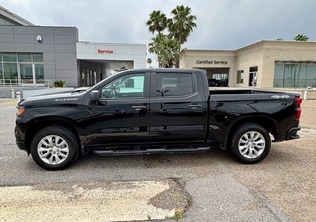 2024 Chevrolet Silverado 1500 4WD Crew Cab Short Bed Custom