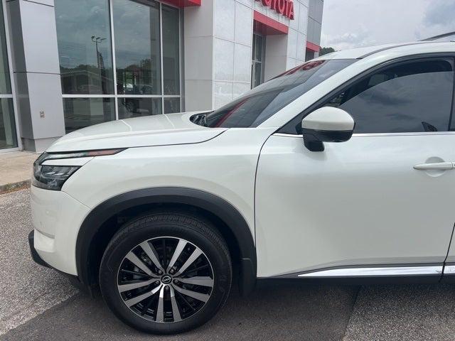2024 Nissan Pathfinder Platinum FWD