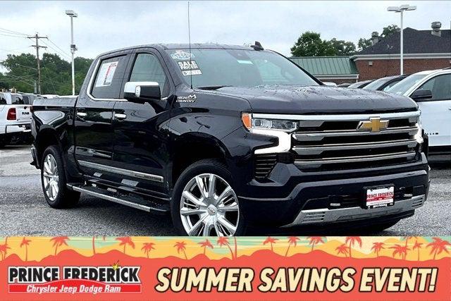 2022 Chevrolet Silverado 1500 4WD Crew Cab Short Bed High Country