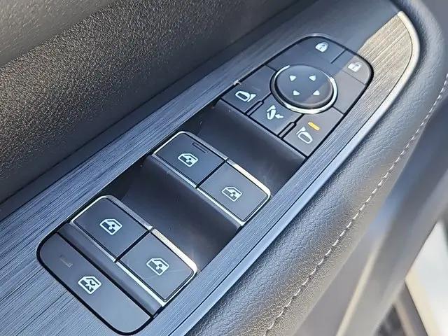 2025 Nissan Armada PRO-4X 4WD