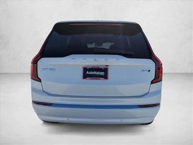 2025 Volvo XC90 B5 Core