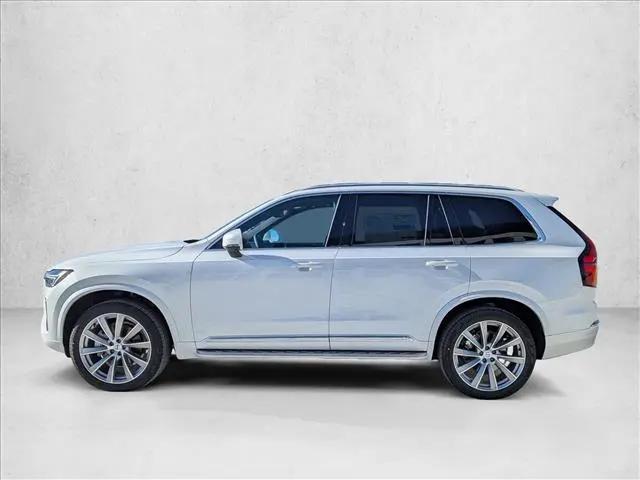 2025 Volvo XC90 B5 Core