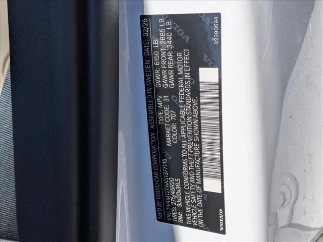 2025 Volvo XC90 B5 Core