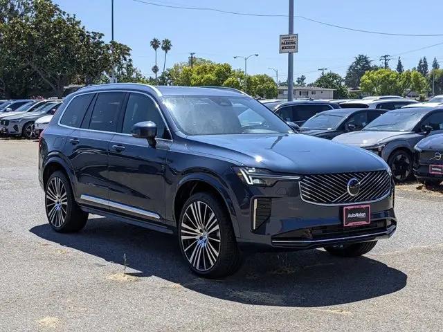 2025 Volvo XC90 B5 Core