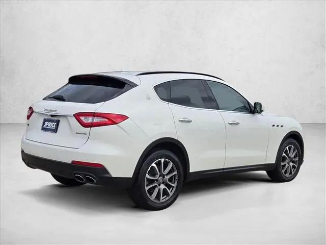 2018 Maserati Levante Standard
