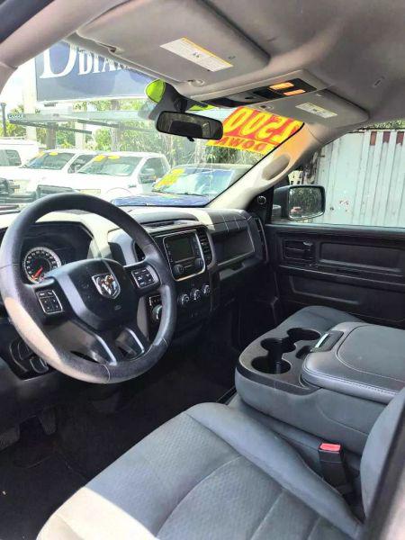 2017 Ram 1500 Express Crew Cab 4x2 5'7" Box