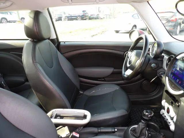2009 MINI Cooper Cooper