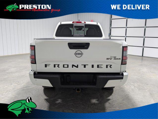 2022 Nissan Frontier Crew Cab Long Bed SV 4x4