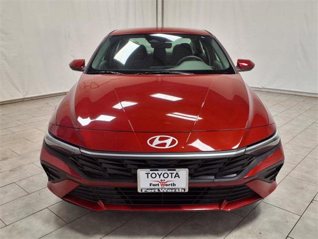 2024 Hyundai Elantra SE