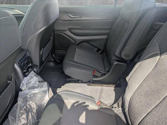 2025 Jeep Grand Cherokee L Laredo X 4x4