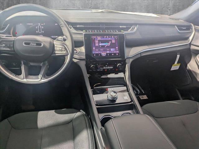 2025 Jeep Grand Cherokee L Laredo X 4x4