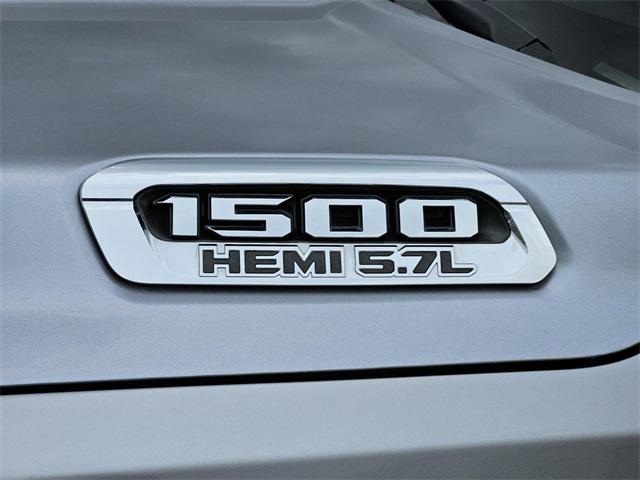 2022 RAM 1500 Big Horn Crew Cab 4x4 64 Box