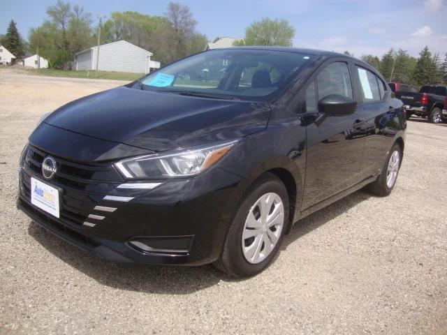 2024 Nissan Versa 1.6 S