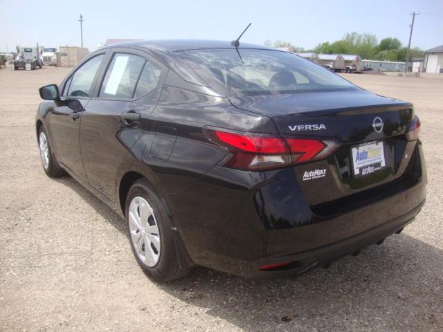 2024 Nissan Versa 1.6 S