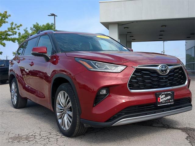 2023 Toyota Highlander Platinum