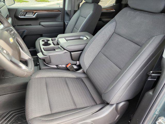 2025 Chevrolet Silverado 1500 LT 4WD
