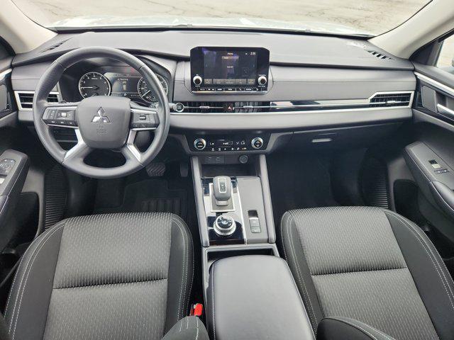 2024 Mitsubishi Outlander ES 2.5 2WD