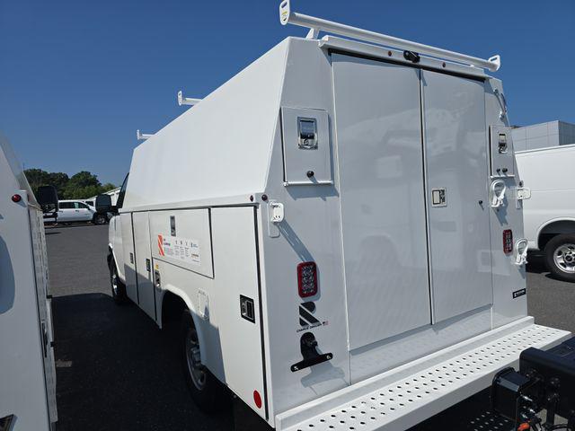 2025 Chevrolet Express Cutaway Work Van
