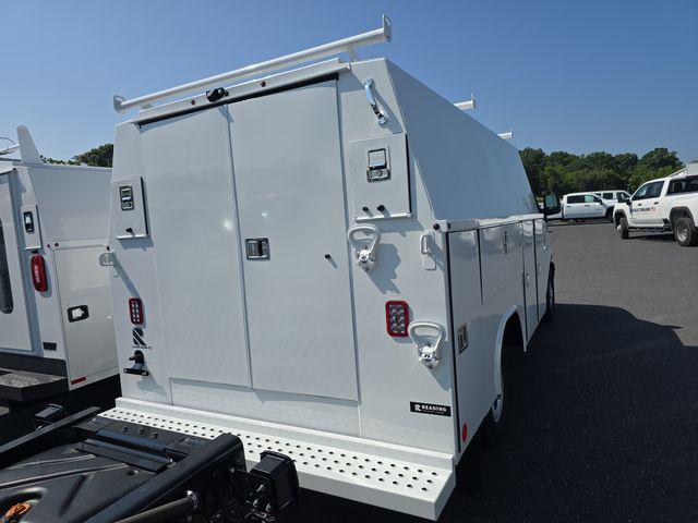 2025 Chevrolet Express Cutaway Work Van