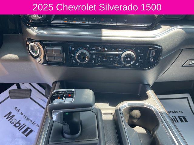 2025 Chevrolet Silverado 1500 4WD Crew Cab Standard Bed High Country