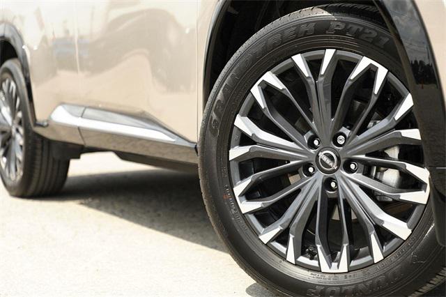2024 Nissan Rogue Platinum FWD