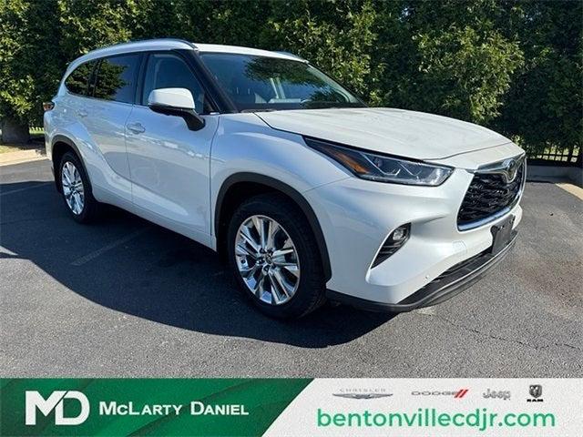 2023 Toyota Highlander L
