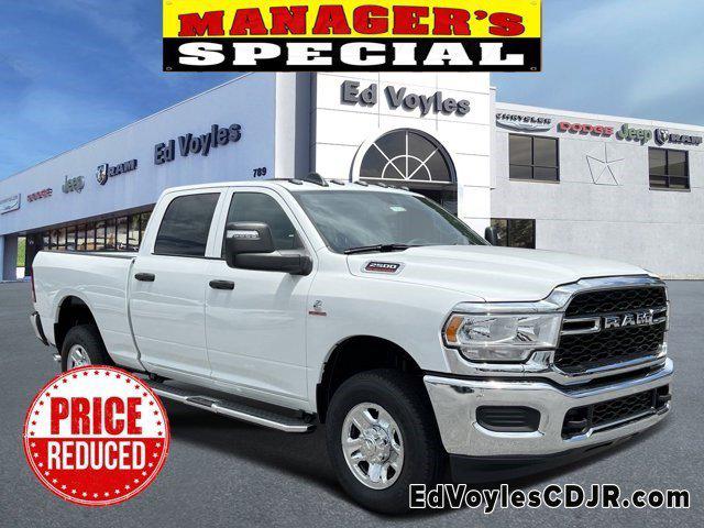 2024 RAM 2500 Tradesman Crew Cab 4x4 64 Box