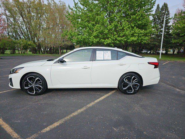 2023 Nissan Altima SR FWD