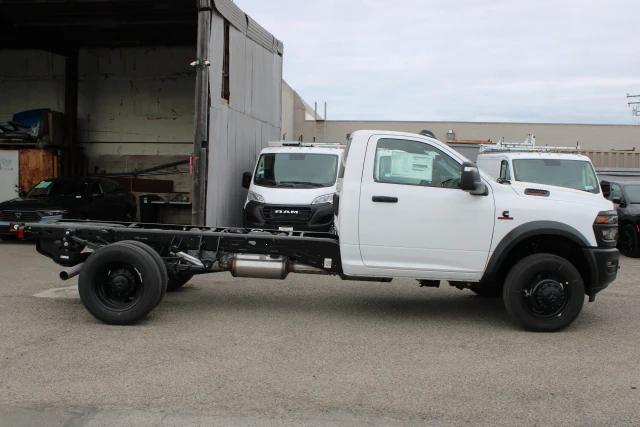 2025 RAM Ram 5500 Chassis Cab RAM 5500 TRADESMAN CHASSIS REGULAR CAB 4X4 84 CA 2025 RAM Ram 5500 Chassis Cab RAM 5500 TRADESMAN CHASSIS REGULAR CAB 4X4 84 CA