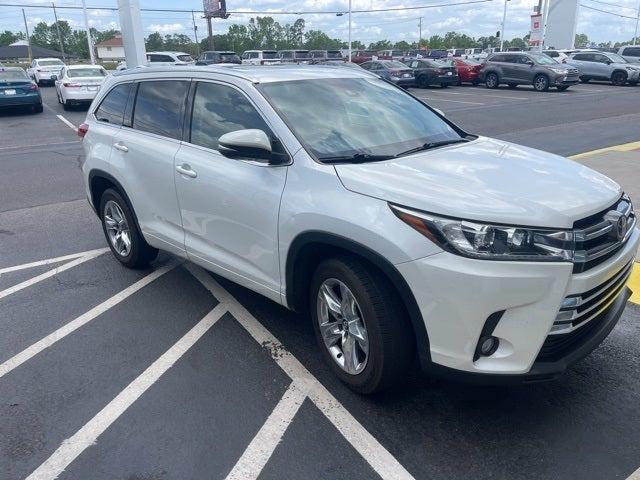 2017 Toyota Highlander Limited