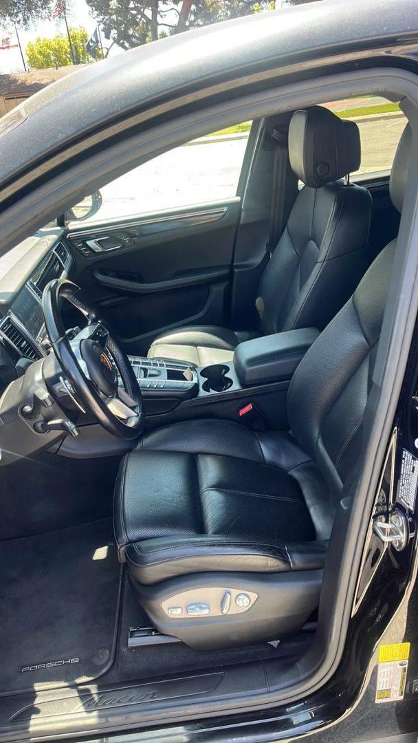 2018 Porsche Macan Sport Edition