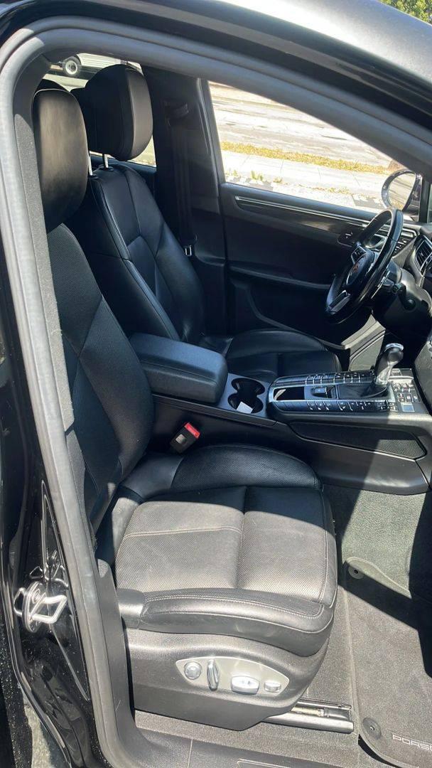 2018 Porsche Macan Sport Edition