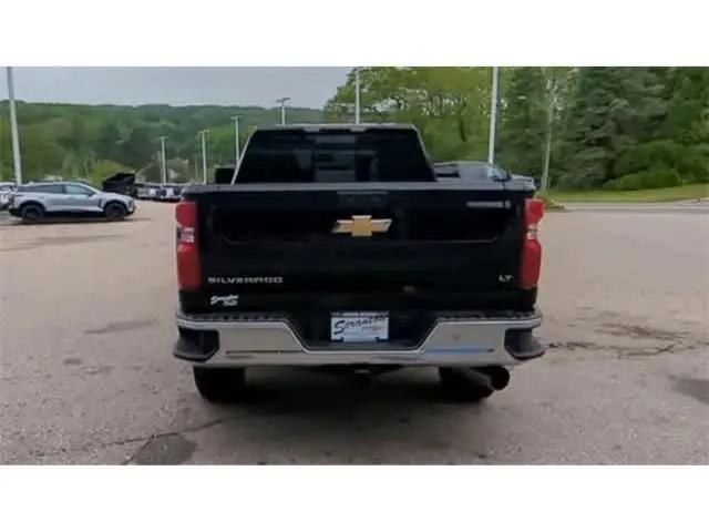 2025 Chevrolet Silverado 2500HD 4WD Crew Cab Standard Bed LT