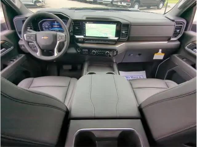 2025 Chevrolet Silverado 2500HD 4WD Crew Cab Standard Bed LT