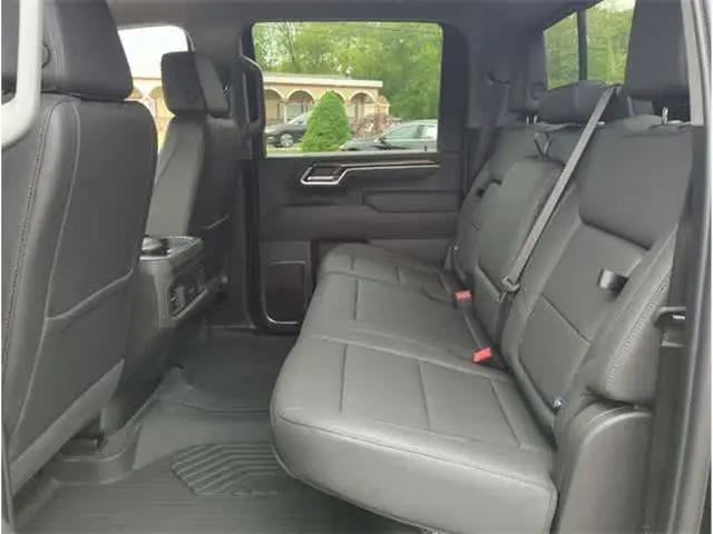 2025 Chevrolet Silverado 2500HD 4WD Crew Cab Standard Bed LT