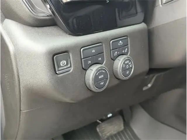 2025 Chevrolet Silverado 2500HD 4WD Crew Cab Standard Bed LT