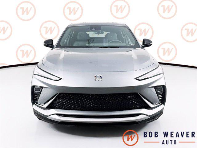 2025 Buick NV Sport Touring FWD
