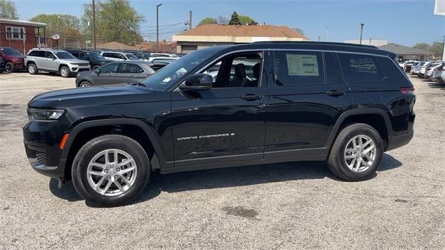 2025 Jeep Grand Cherokee GRAND CHEROKEE L LAREDO X 4X4