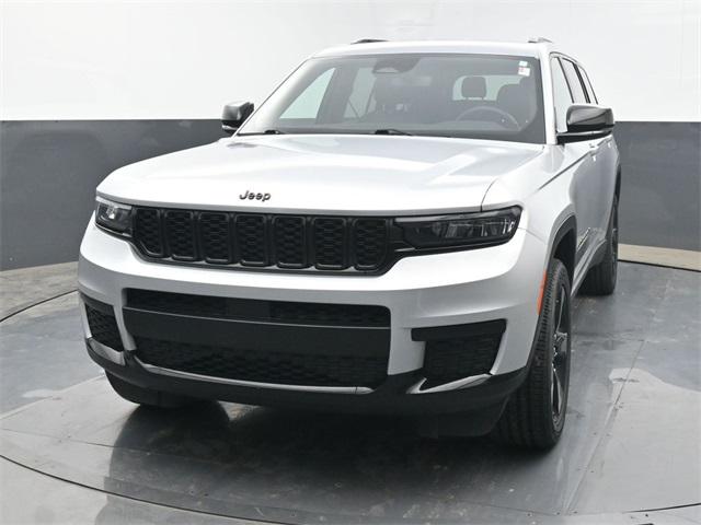 2023 Jeep Grand Cherokee L Altitude 4x2