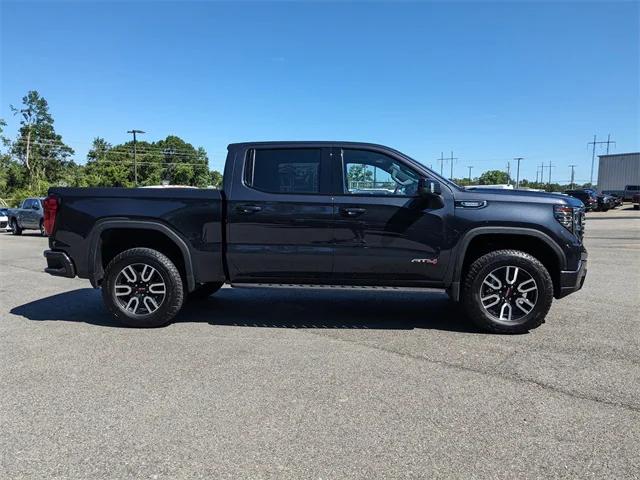2023 GMC Sierra 1500 4WD Crew Cab Short Box AT4 2023 GMC Sierra 1500 4WD Crew Cab Short Box AT4