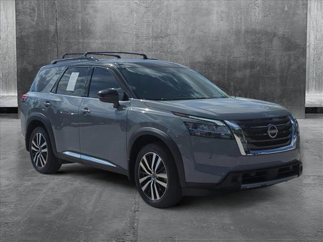 2024 Nissan Pathfinder Platinum FWD