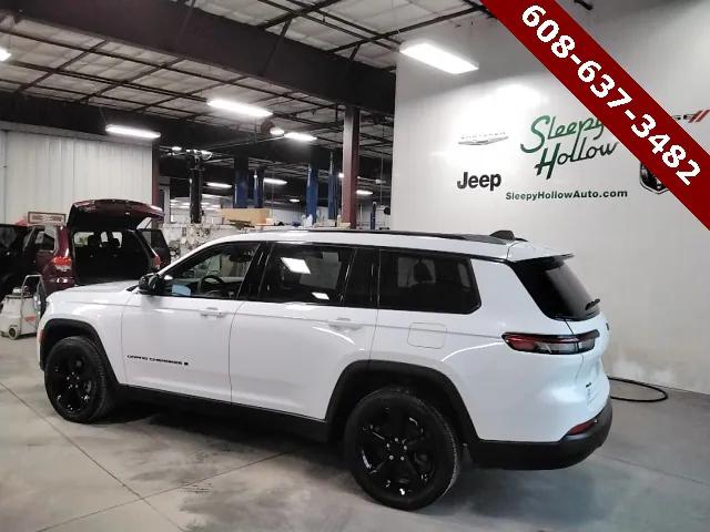 2023 Jeep Grand Cherokee L Altitude 4x4