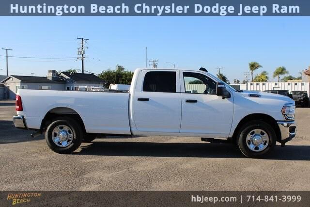 2023 RAM 2500 Tradesman Crew Cab 4x2 8 Box