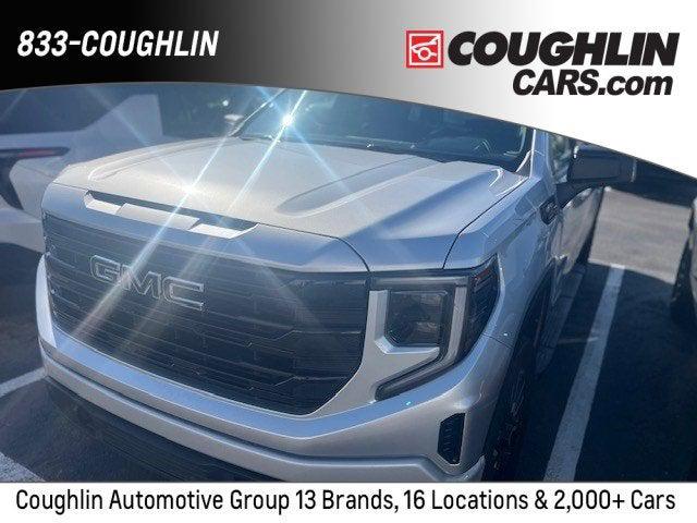 2022 GMC Sierra 1500 4WD Crew Cab Short Box Elevation with 3SB