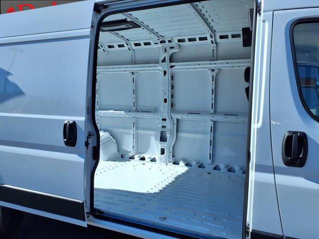 2025 Ram ProMaster 2500 Cargo Van Tradesman High Roof 159" WB w/Pass Seat