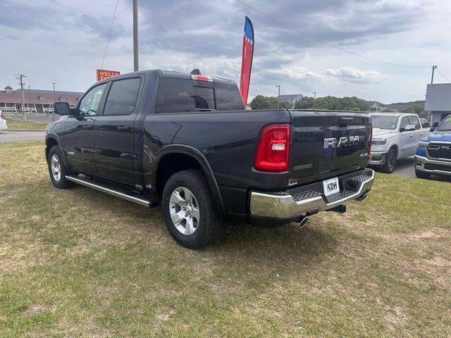 2025 Ram 1500 Big Horn Crew Cab 4x4 5'7" Box