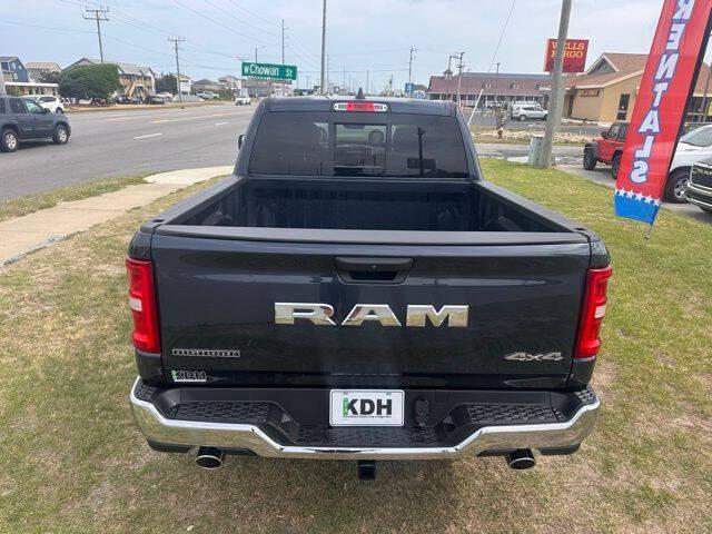 2025 Ram 1500 Big Horn Crew Cab 4x4 5'7" Box